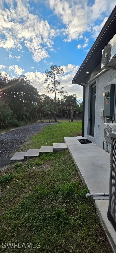 598 2nd Street SE Naples FL 34117