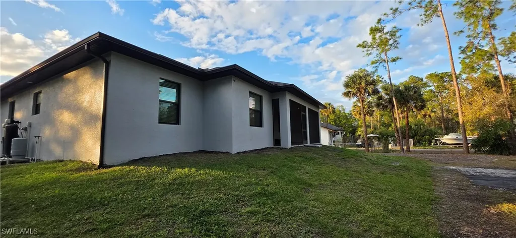 598 2nd Street SE Naples FL 34117