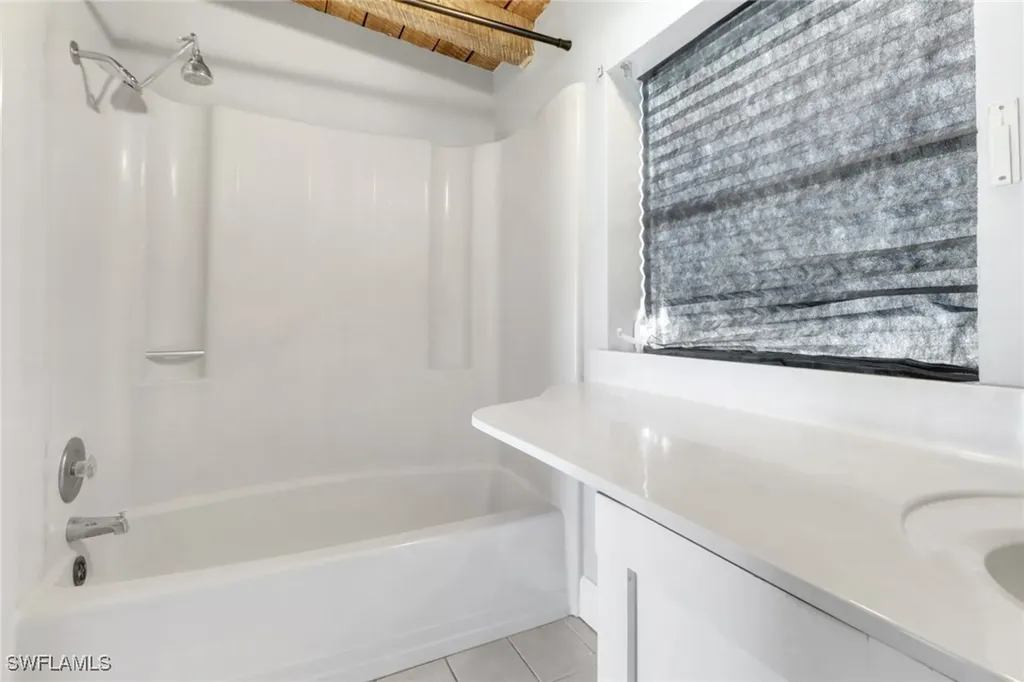 156 4th Street Naples FL 34113