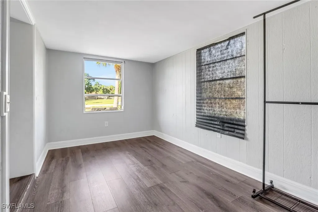 156 4th Street Naples FL 34113