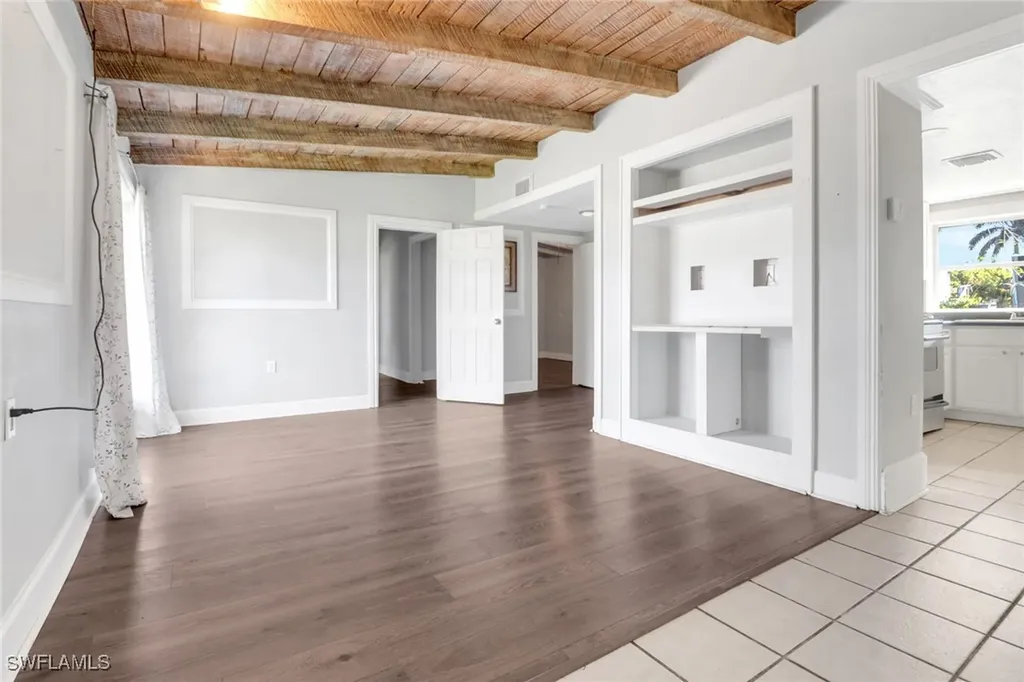 156 4th Street Naples FL 34113
