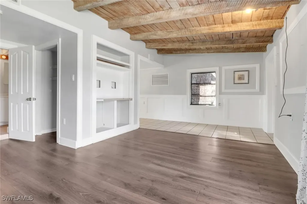 156 4th Street Naples FL 34113