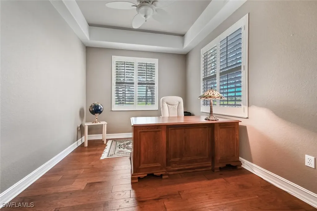 4722 Stratford Court Naples FL 34105