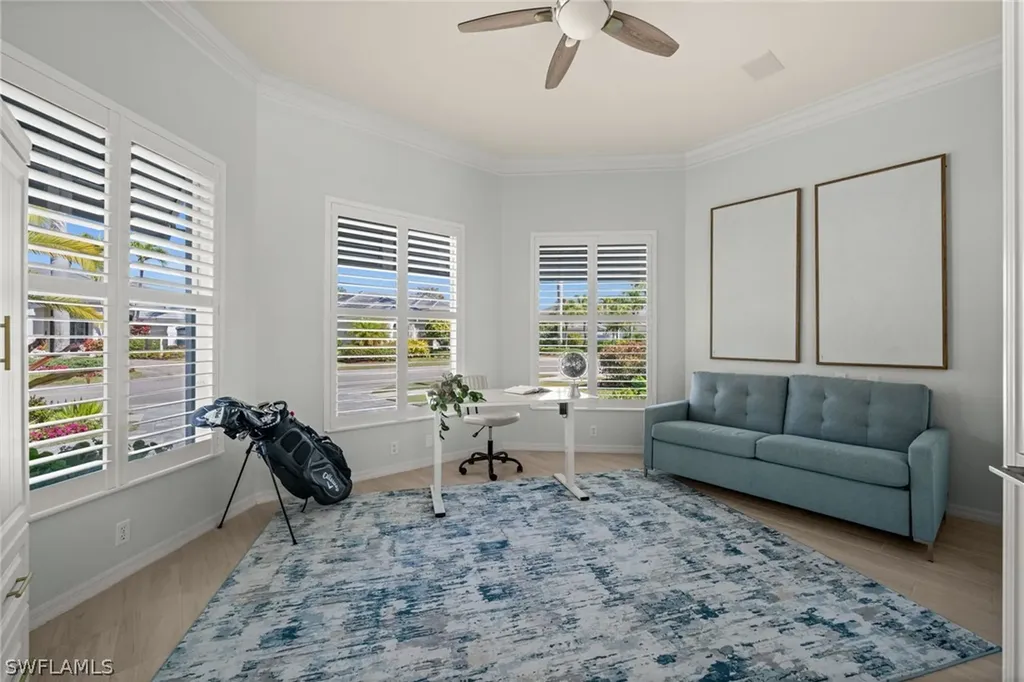 985 Spanish Moss Trail Naples FL 34108