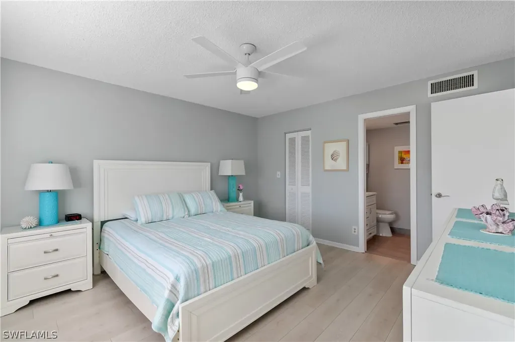 13 High Point Circle N Naples FL 34103
