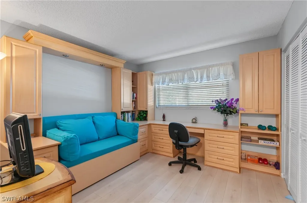 13 High Point Circle N Naples FL 34103