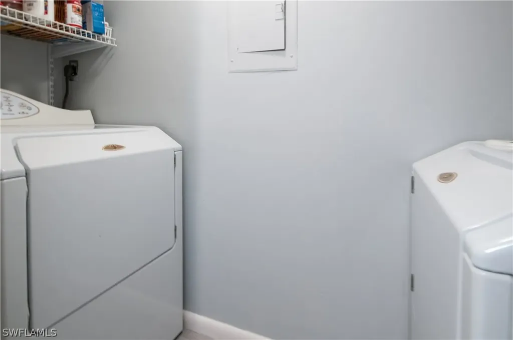 13 High Point Circle N Naples FL 34103