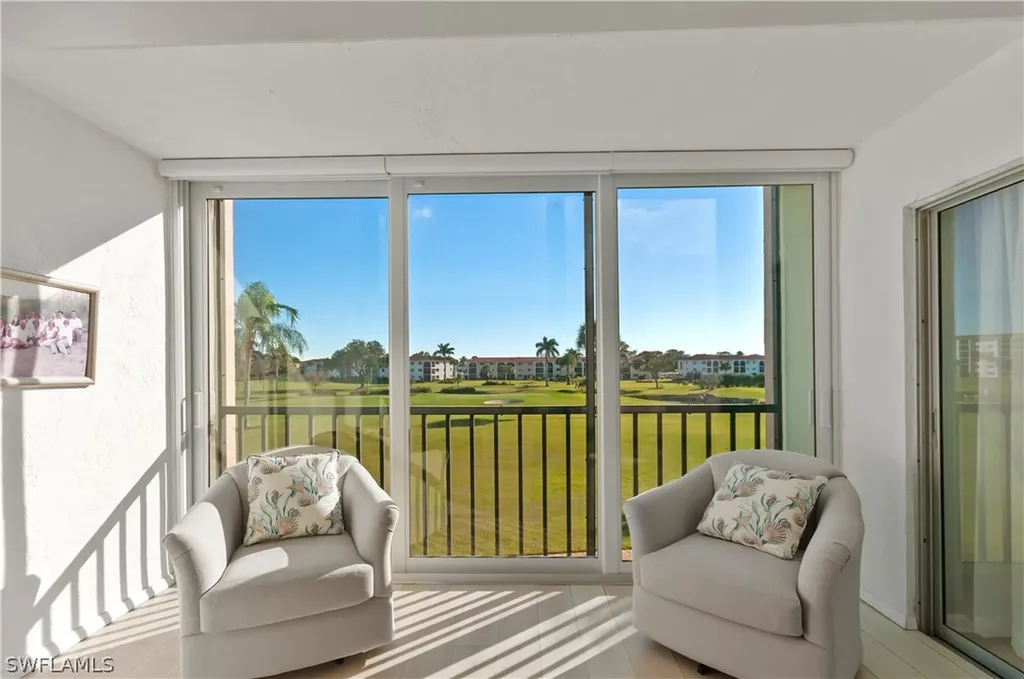 13 High Point Circle N Naples FL 34103