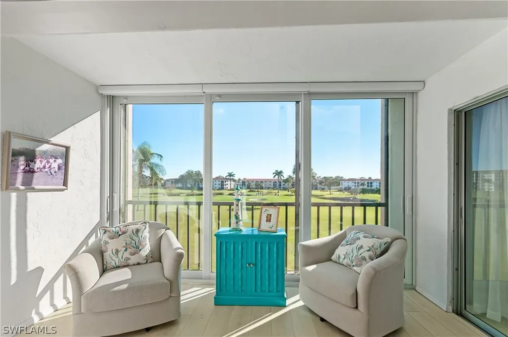 13 High Point Circle N Naples FL 34103