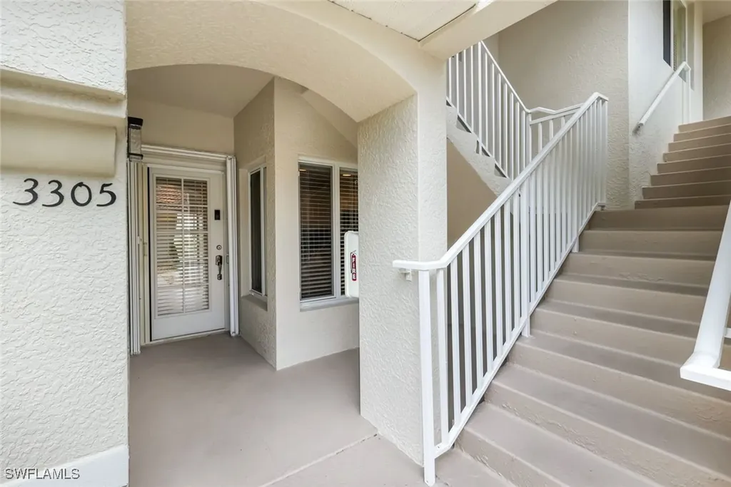 3029 Driftwood Way Naples FL 34109