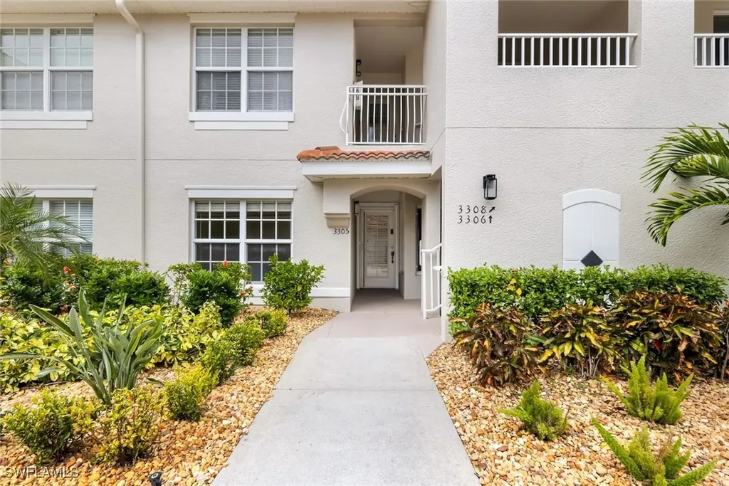 3029 Driftwood Way Naples FL 34109