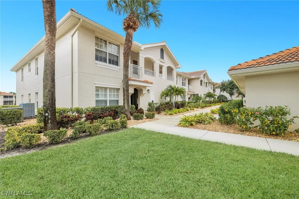 3029 Driftwood Way Naples FL 34109