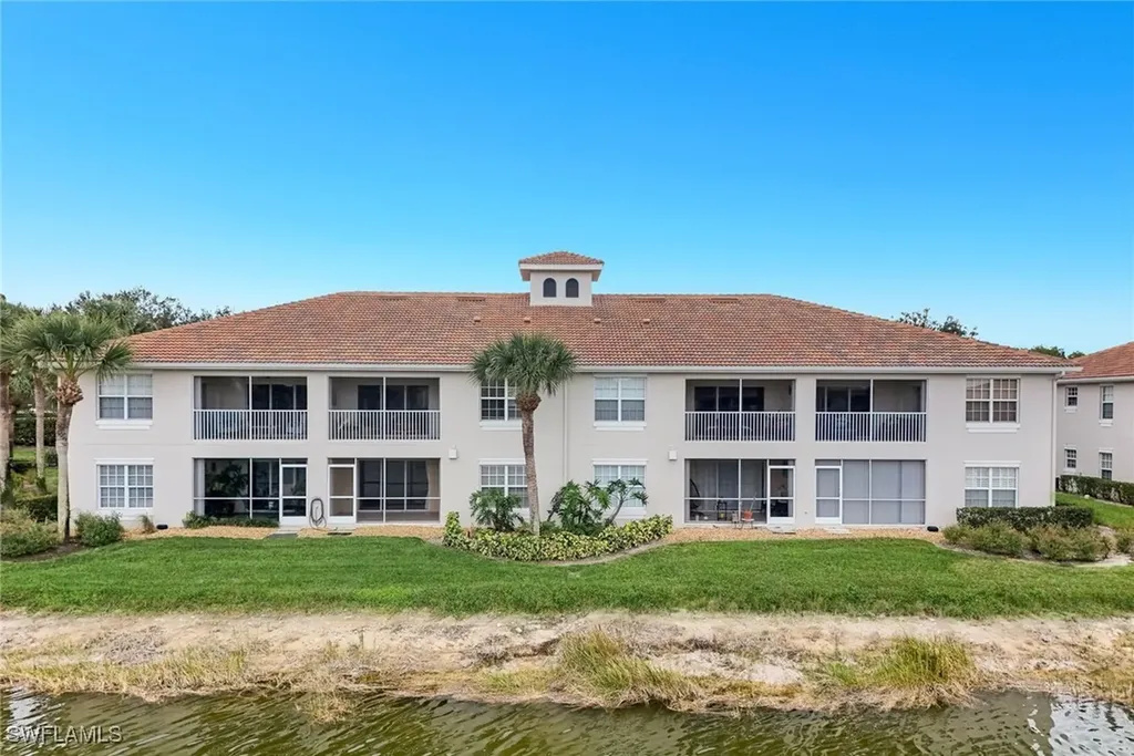 3029 Driftwood Way Naples FL 34109