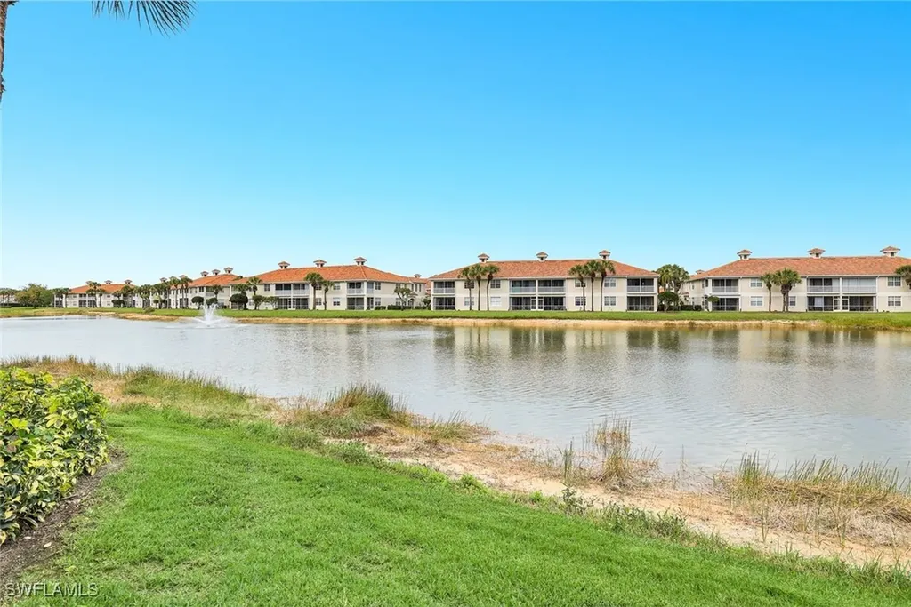 3029 Driftwood Way Naples FL 34109