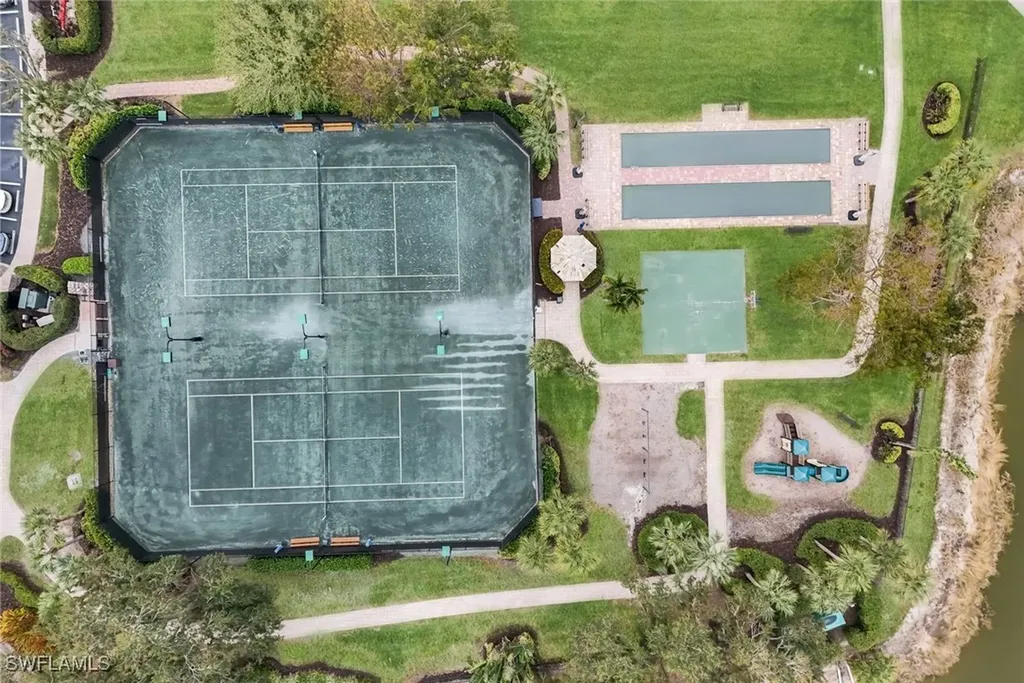 3029 Driftwood Way Naples FL 34109