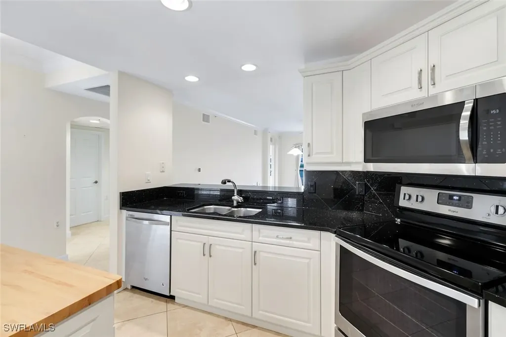 3029 Driftwood Way Naples FL 34109