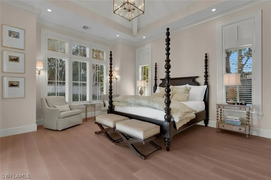 2250 Crayton Road Naples FL 34103