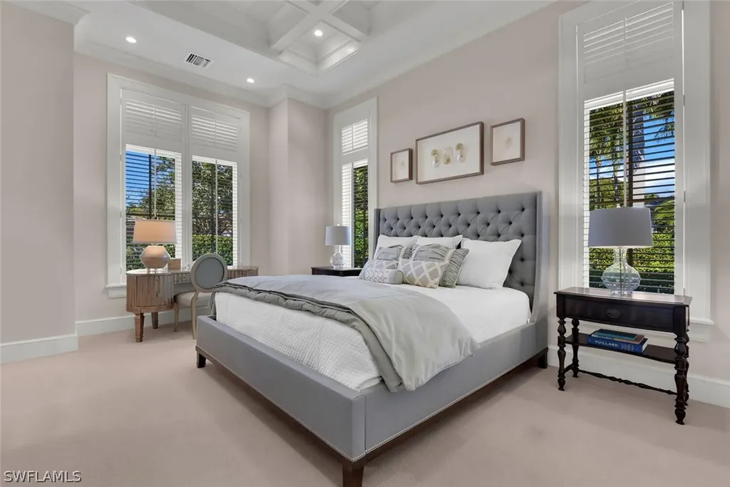 2250 Crayton Road Naples FL 34103