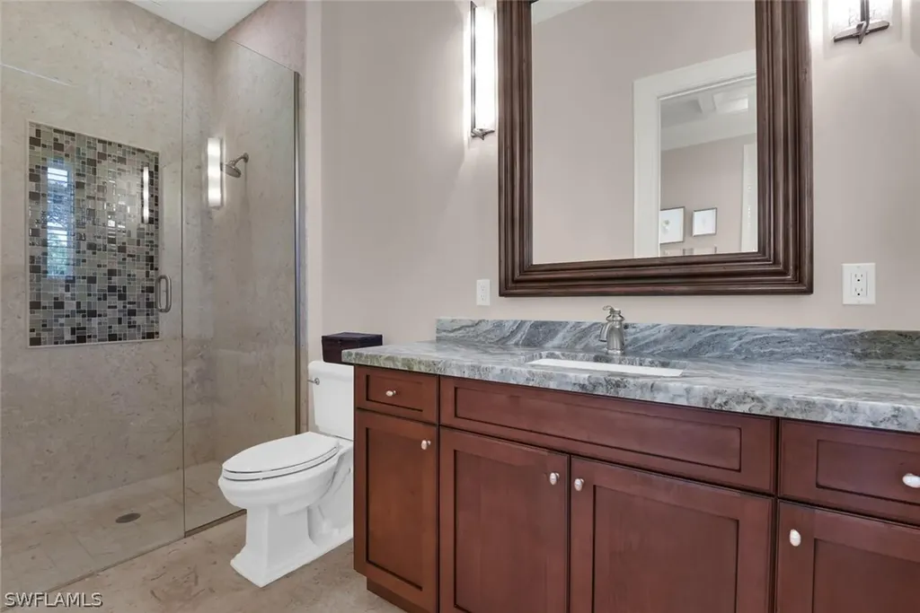 2250 Crayton Road Naples FL 34103