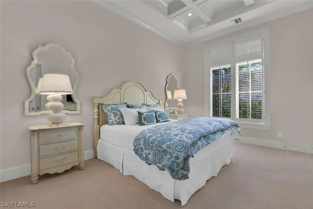 2250 Crayton Road Naples FL 34103