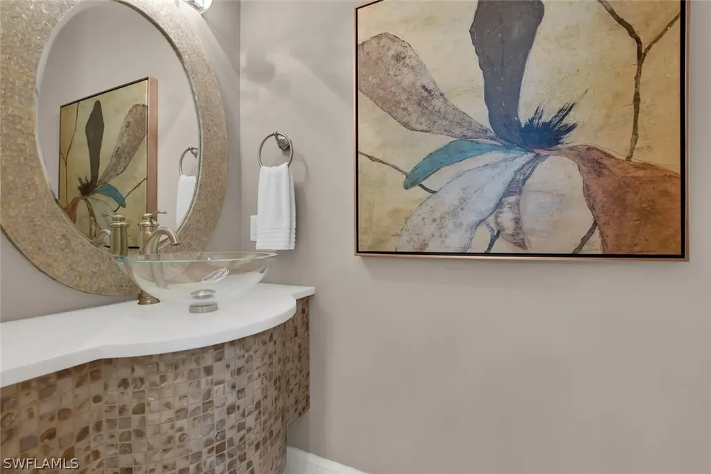 2250 Crayton Road Naples FL 34103