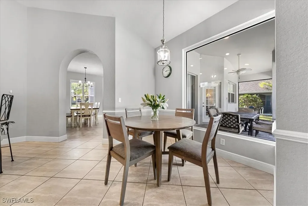 297 Sawgrass Court Naples FL 34110