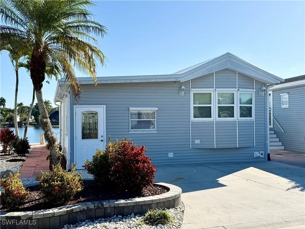 531 Cheetah Drive Naples FL 34114