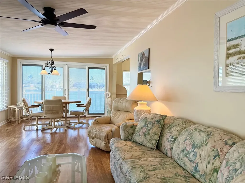 531 Cheetah Drive Naples FL 34114