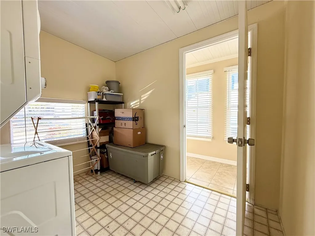 531 Cheetah Drive Naples FL 34114