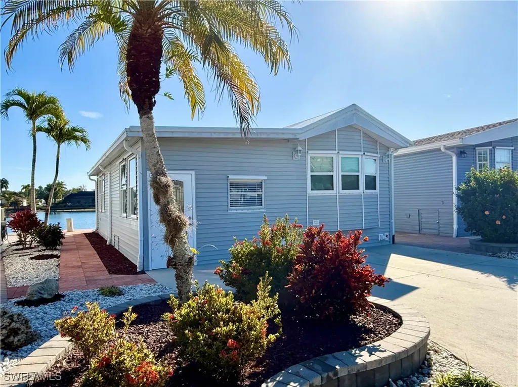 531 Cheetah Drive Naples FL 34114