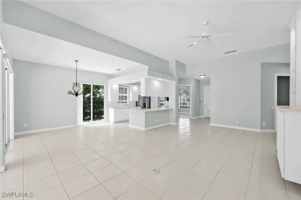 3000 Ellice Way Naples FL 34119