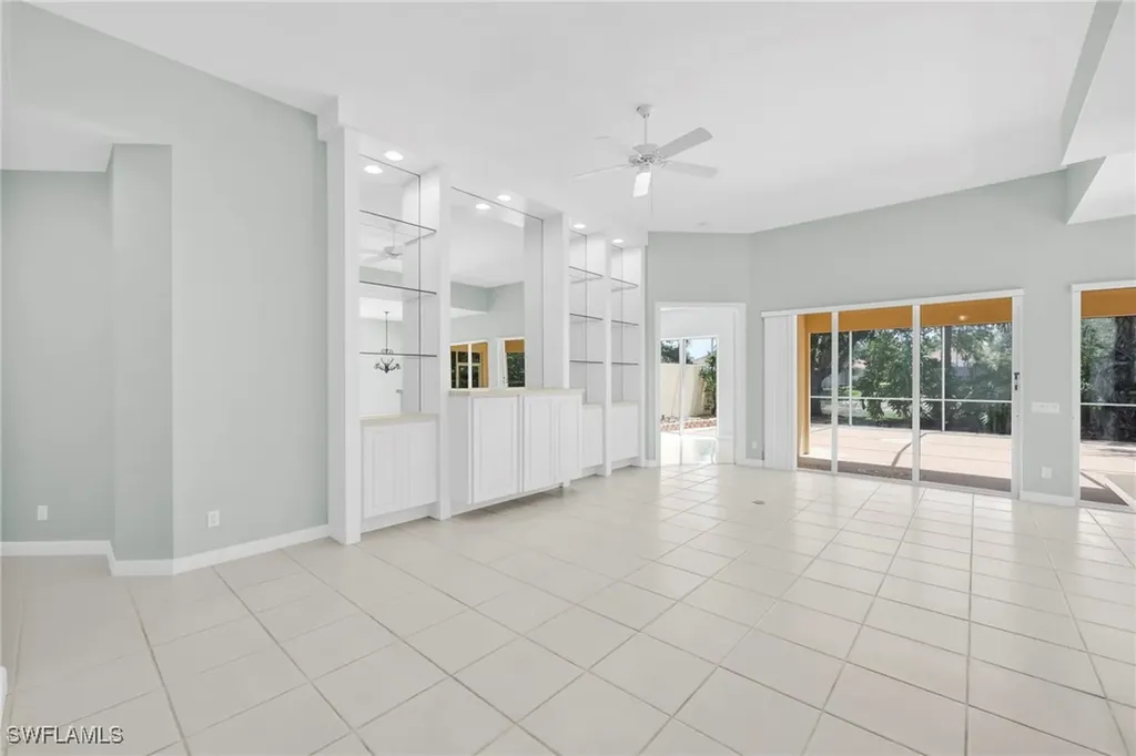 3000 Ellice Way Naples FL 34119