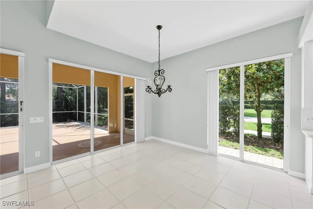 3000 Ellice Way Naples FL 34119