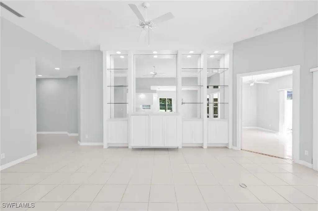3000 Ellice Way Naples FL 34119