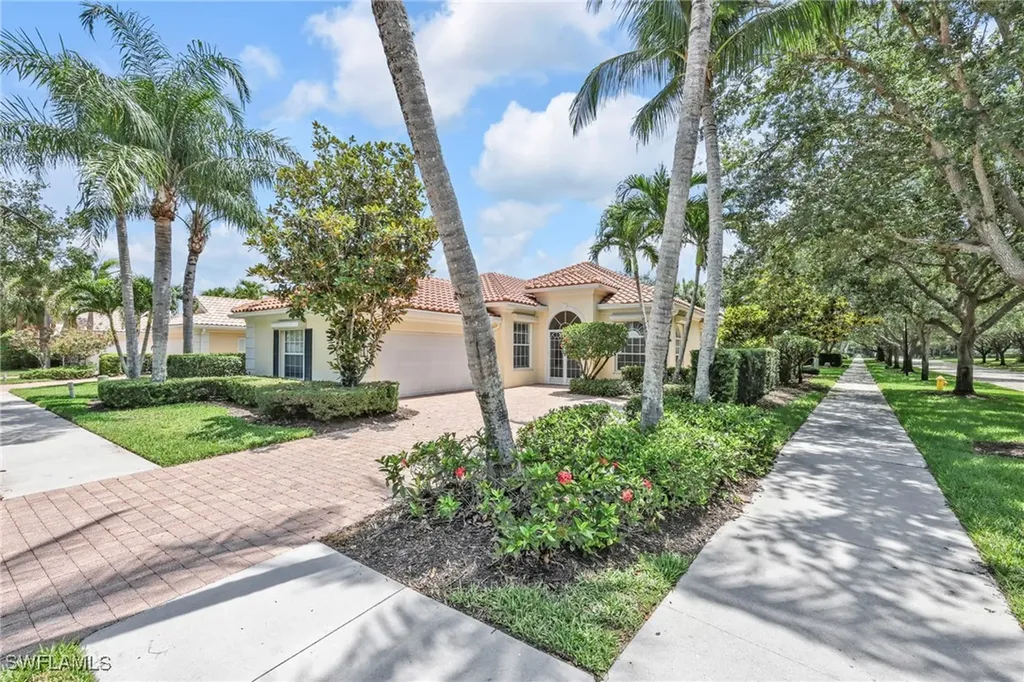 3000 Ellice Way Naples FL 34119