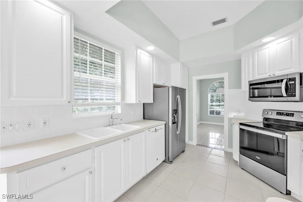3000 Ellice Way Naples FL 34119