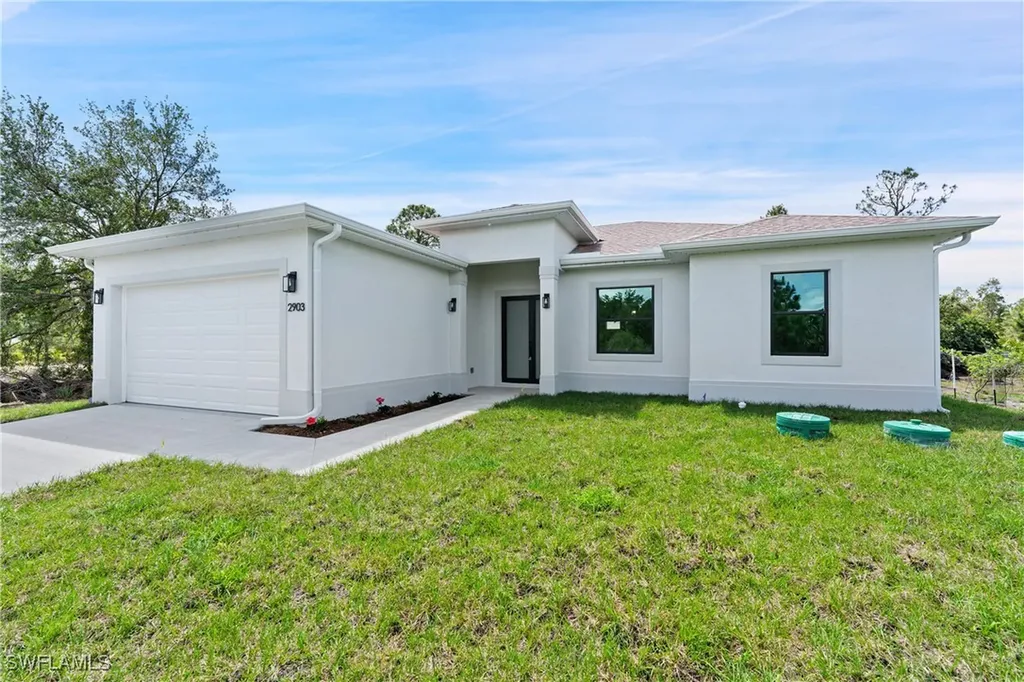 2903 37th Street W Lehigh Acres FL 33971