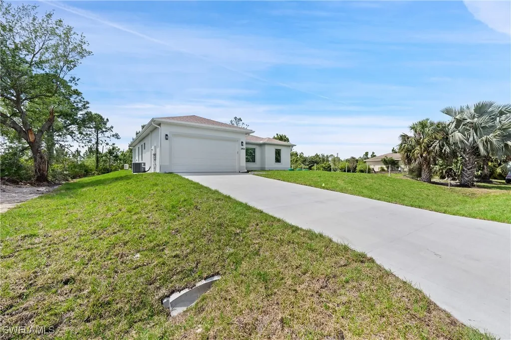 2903 37th Street W Lehigh Acres FL 33971