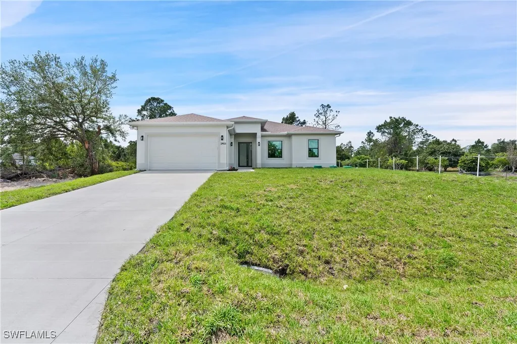 2903 37th Street W Lehigh Acres FL 33971