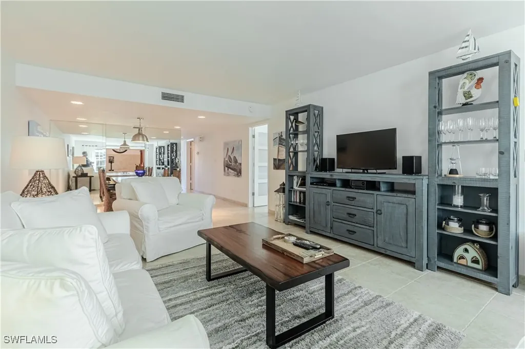 4200 Belair Lane Naples FL 34103