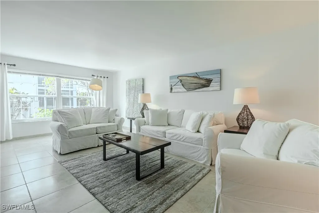 4200 Belair Lane Naples FL 34103