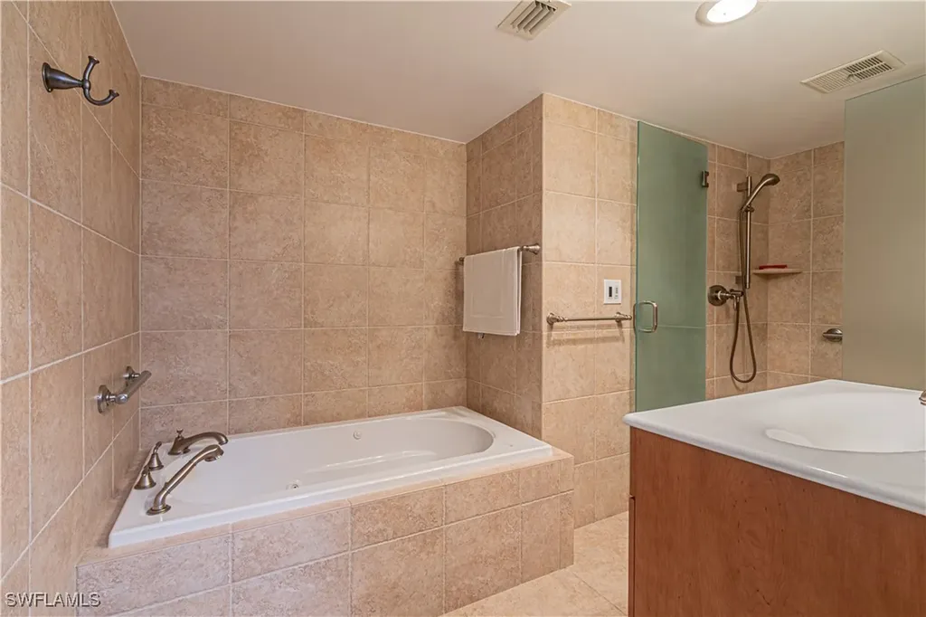 4200 Belair Lane Naples FL 34103