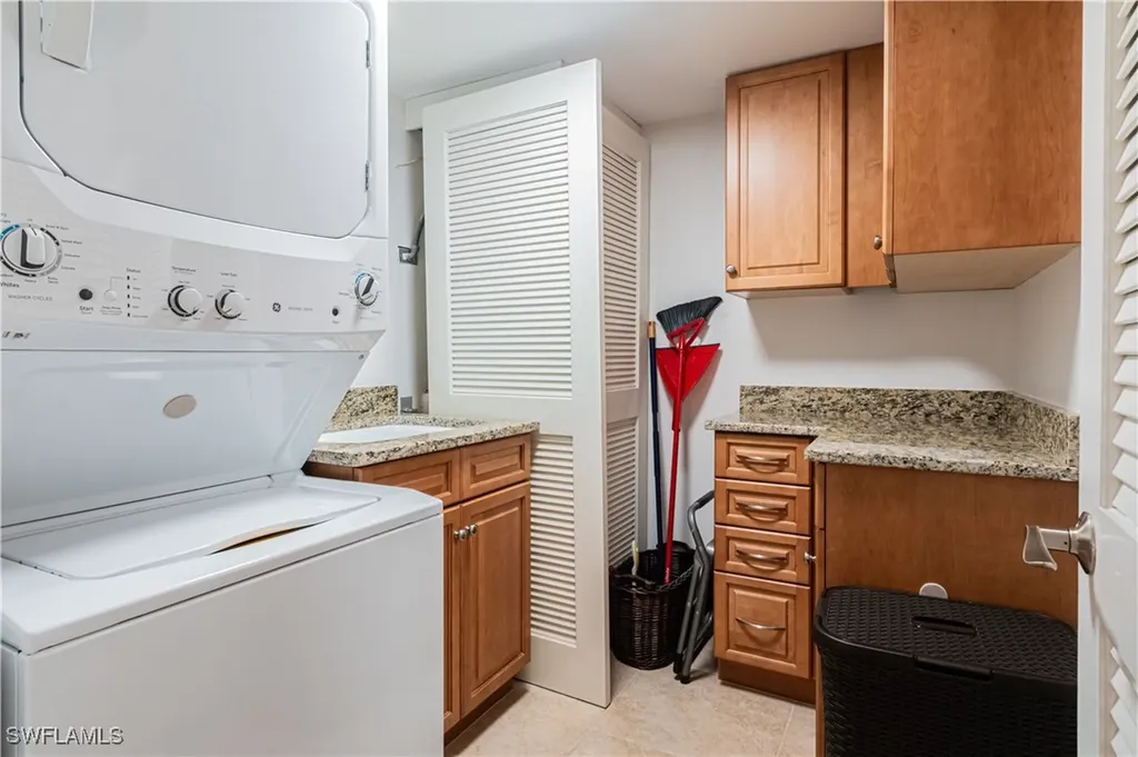 4200 Belair Lane Naples FL 34103