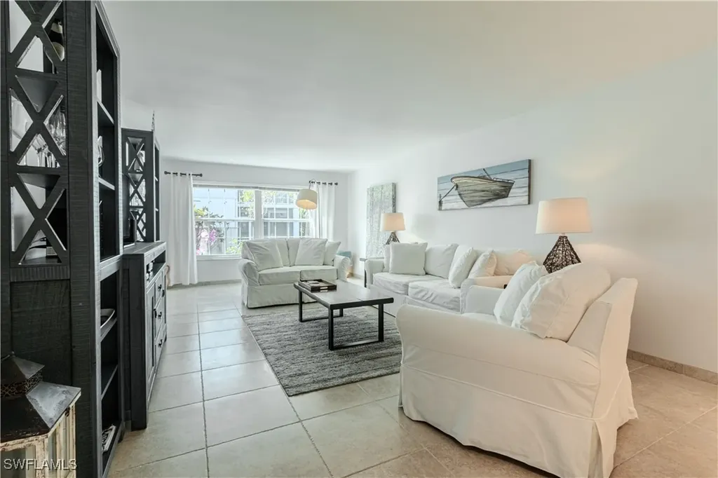 4200 Belair Lane Naples FL 34103
