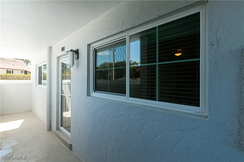 4200 Belair Lane Naples FL 34103