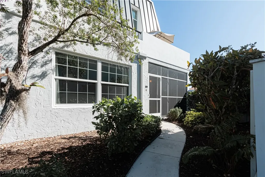 4200 Belair Lane Naples FL 34103