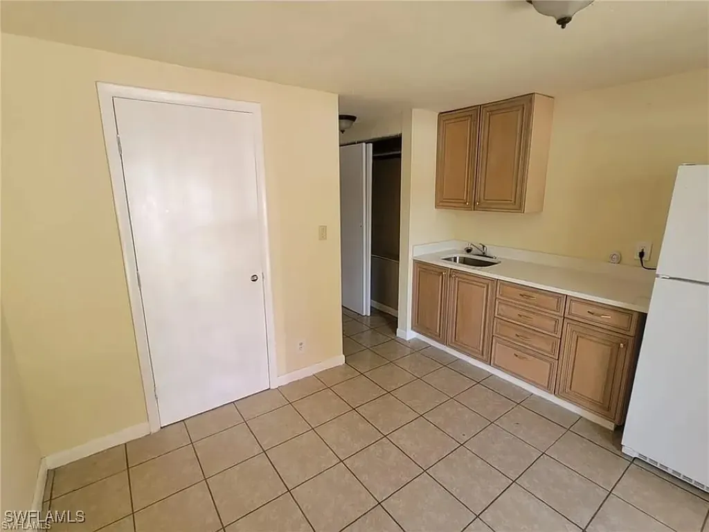 5214 Sholtz Street Naples FL 34113