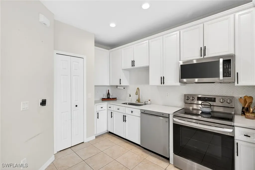 9530 Roundstone Circle Fort Myers FL 33967