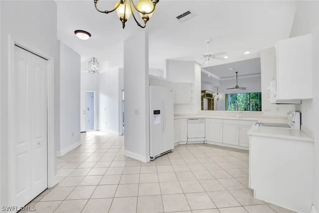 8206 Sanctuary Drive Naples FL 34104