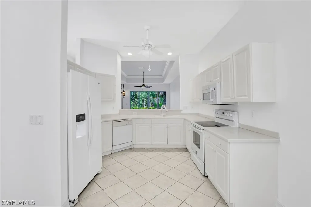 8206 Sanctuary Drive Naples FL 34104